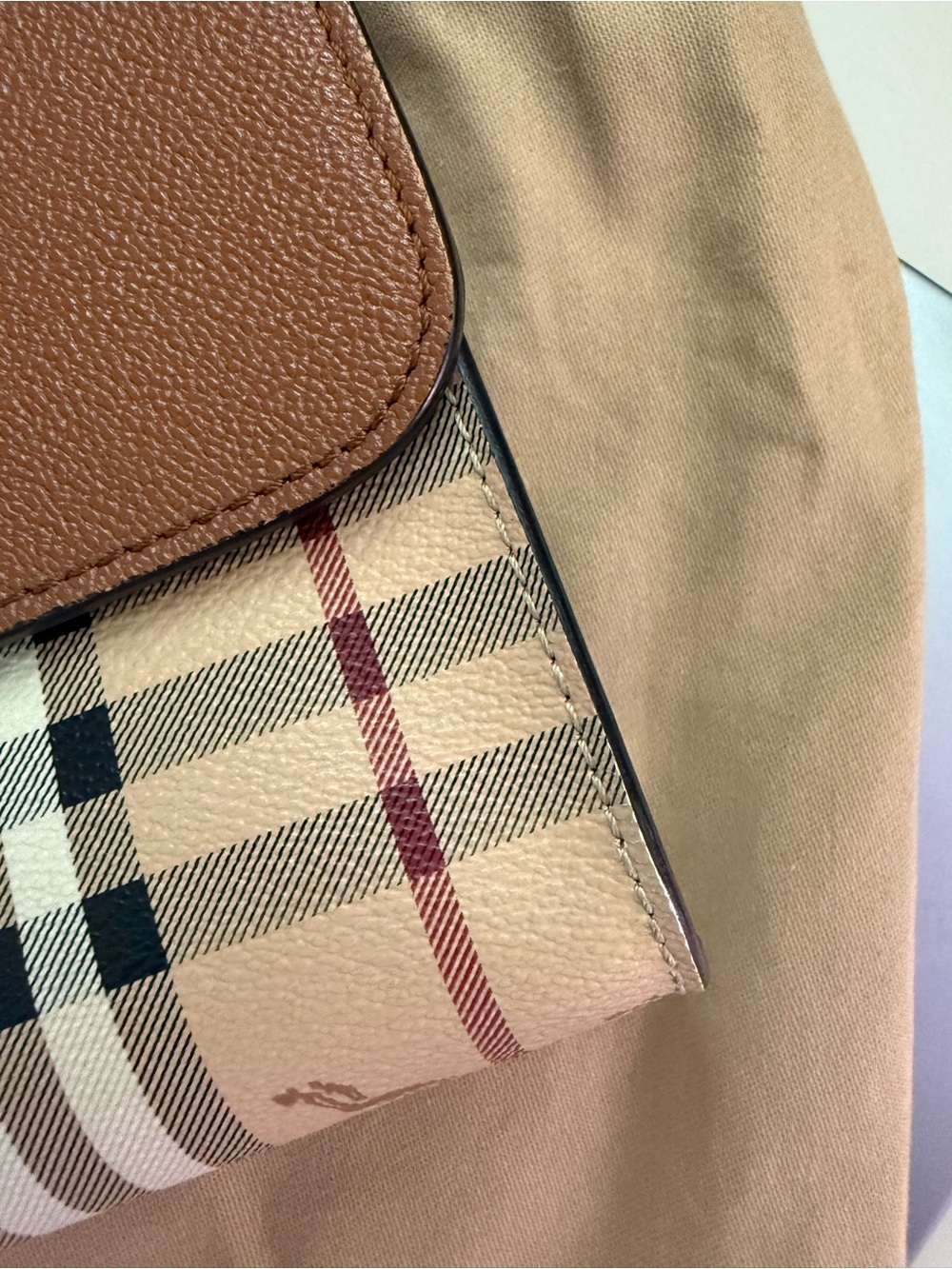 BURBERRY Loxley Crossbody/Clutch Bag - Picture 12 of 15